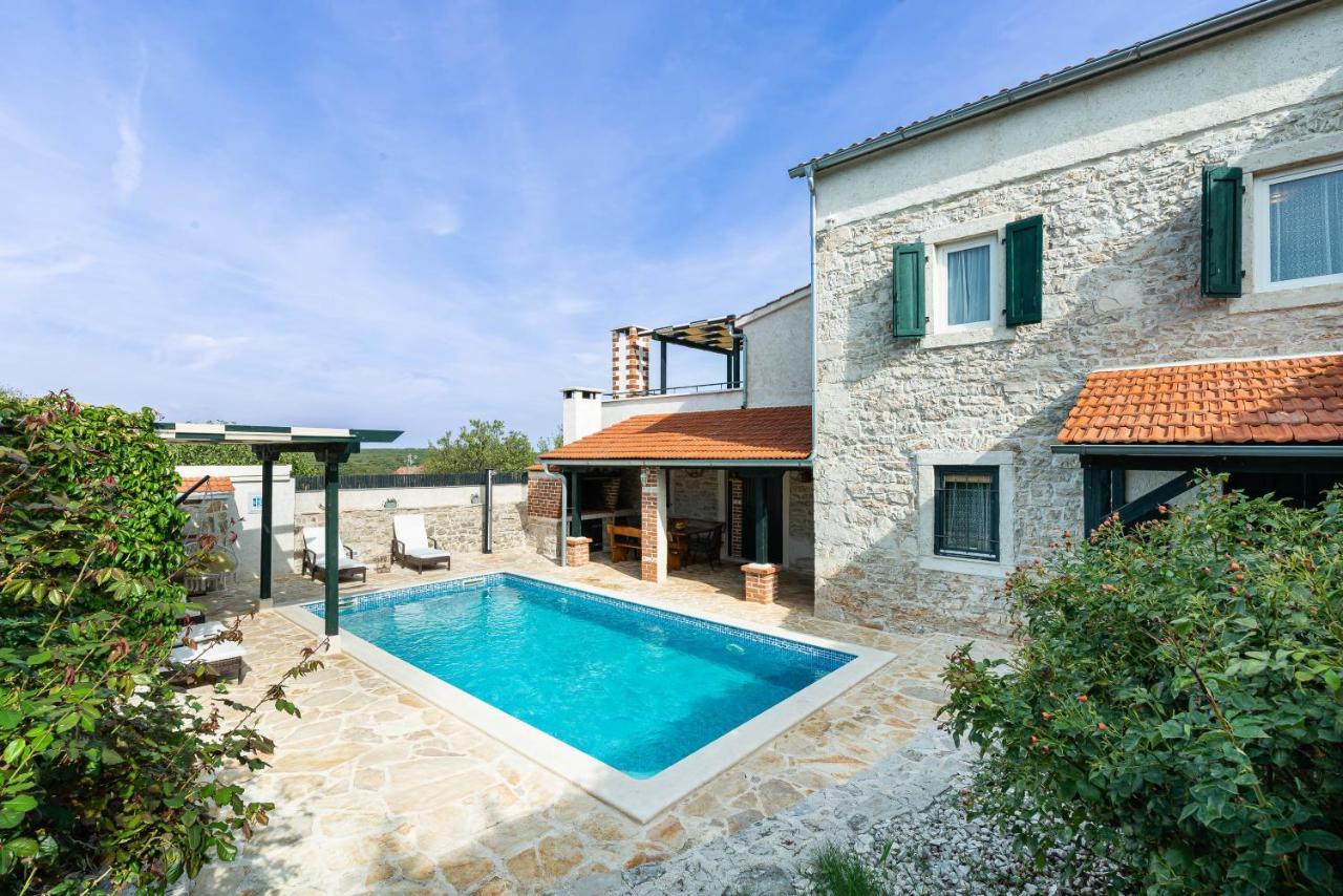Villa Mia Sukošan Buitenkant foto