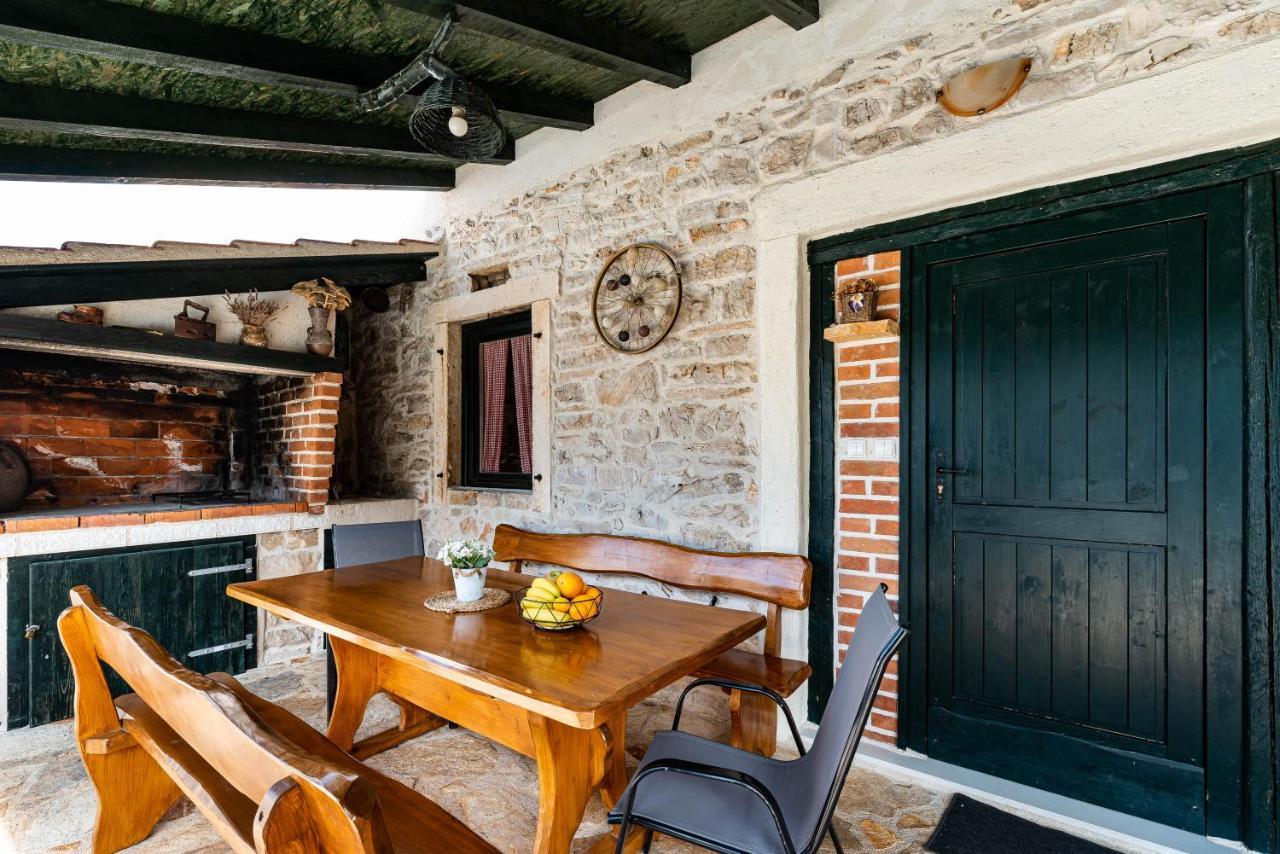 Villa Mia Sukošan Buitenkant foto
